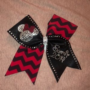 Cheer extreme summit bow